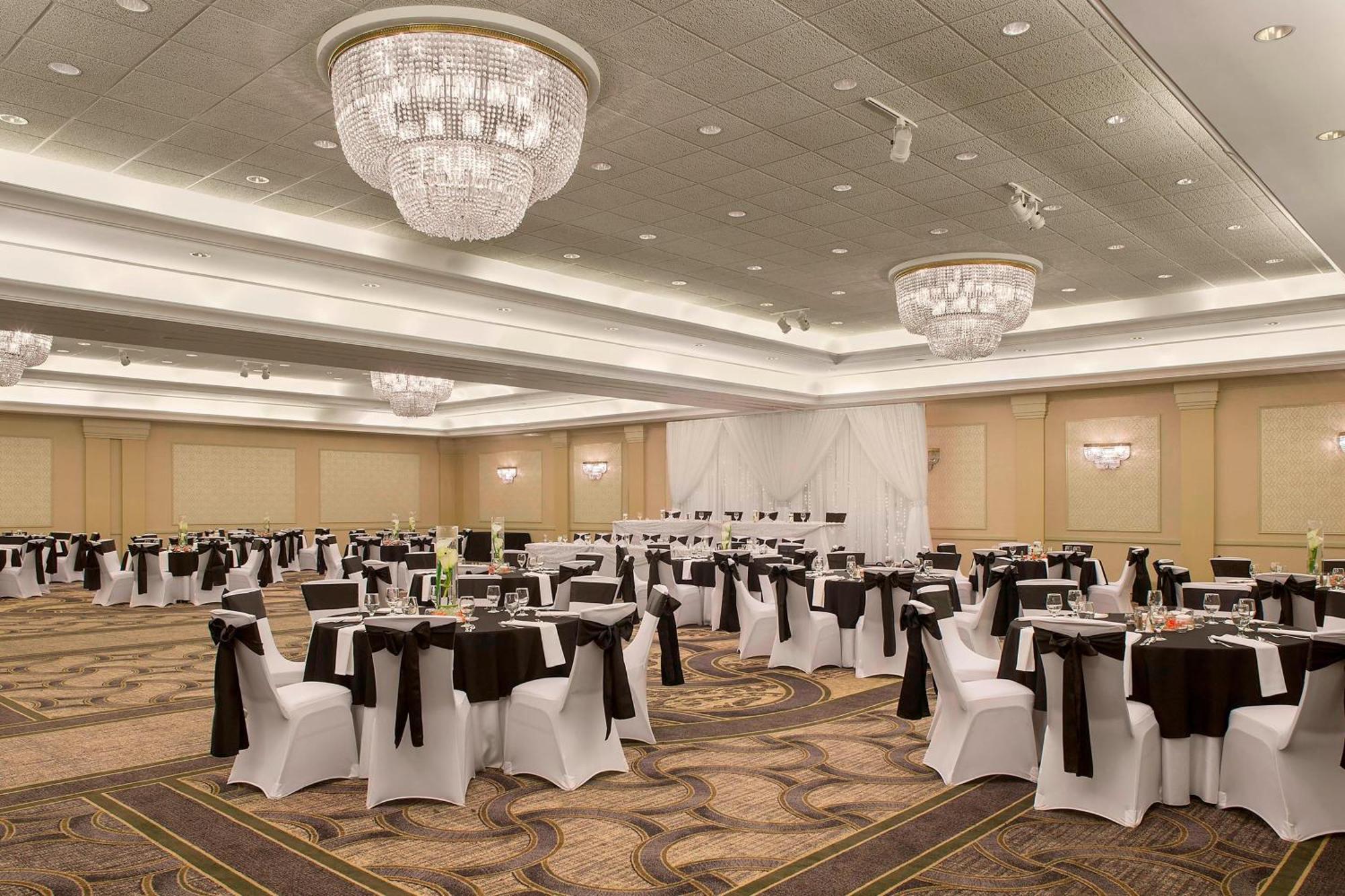 Sheraton Suites Akron Cuyahoga Falls Esterno foto